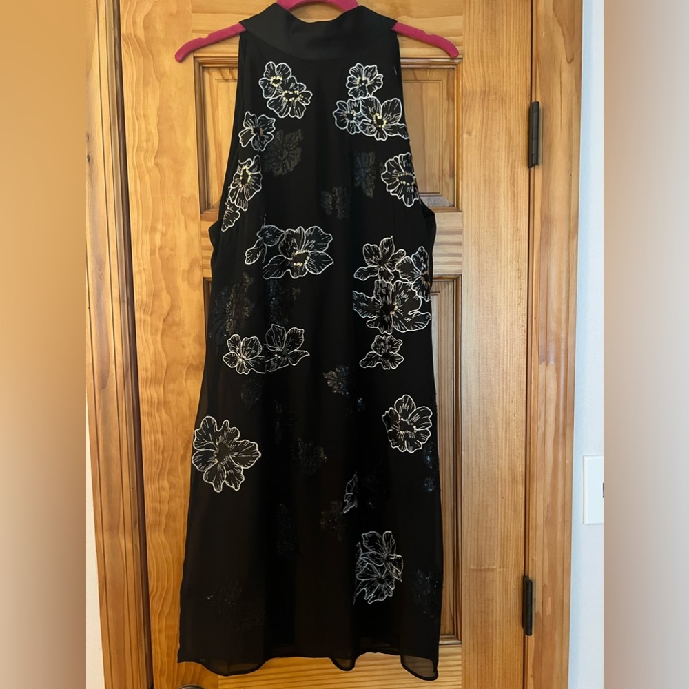 White House Black Market floral shift dress.